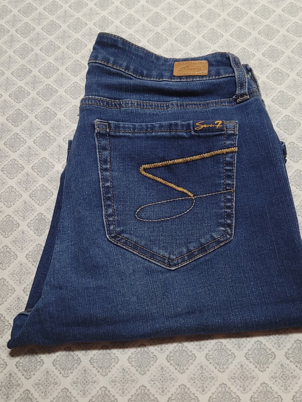 Seven7 Women's Size 8- Blue Boyfriend Denim Short. - Picture 8 of 13